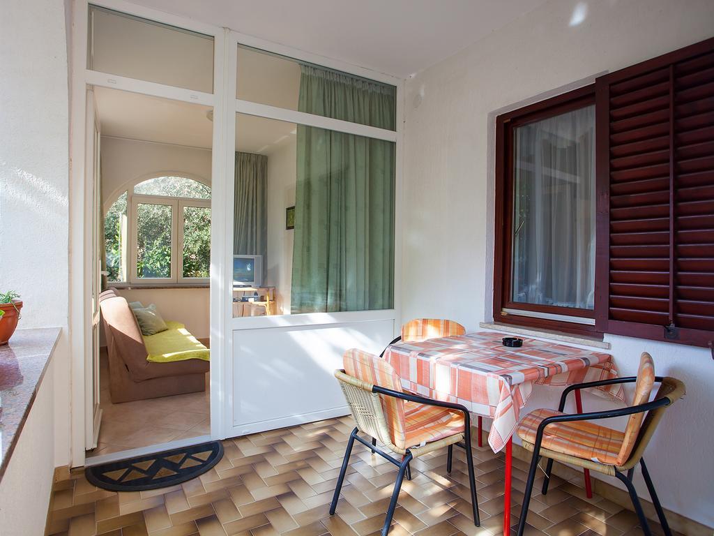 Apartment Korelic Green Garden Porec Bagian luar foto