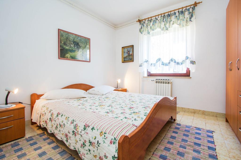 Apartment Korelic Green Garden Porec Bagian luar foto