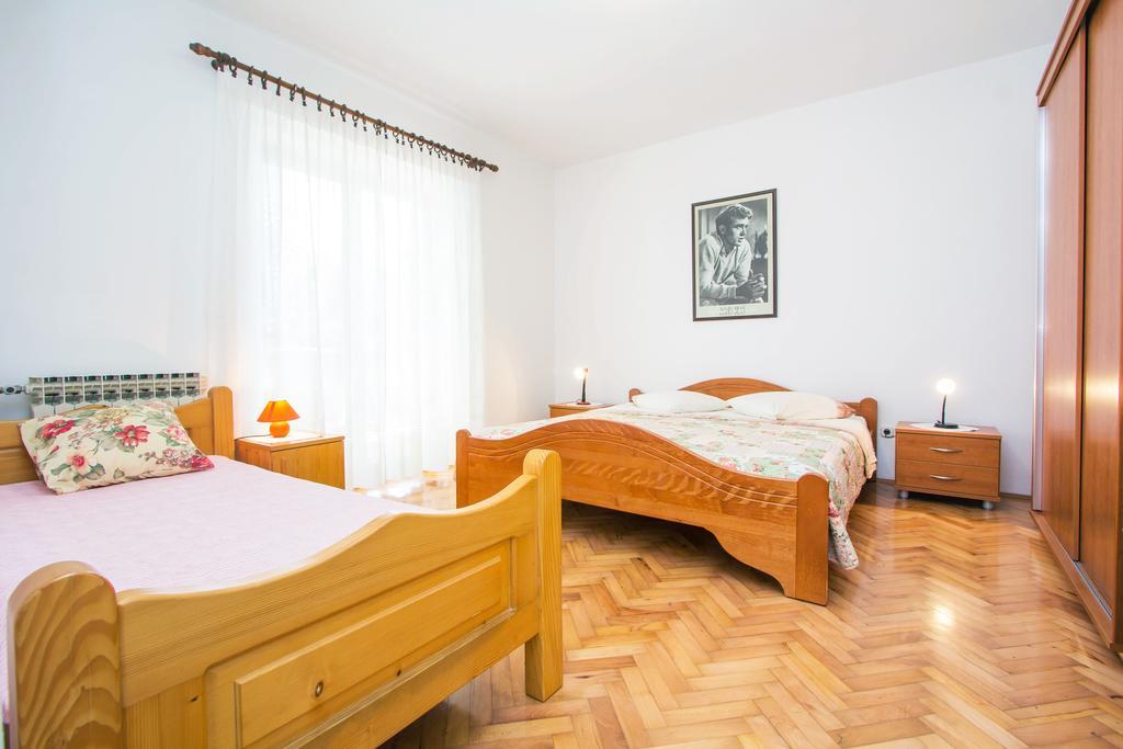 Apartment Korelic Green Garden Porec Bagian luar foto
