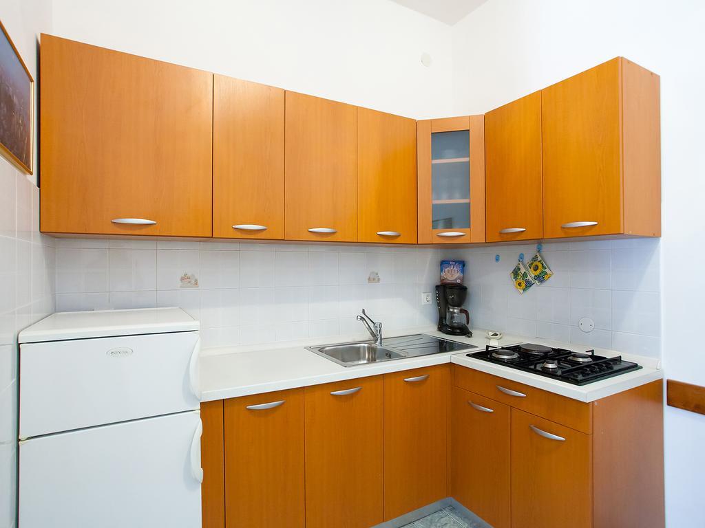Apartment Korelic Green Garden Porec Bagian luar foto